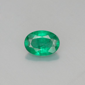 Esmeralda Verde Natural 0.68ct, Corte Oval, SI-I1