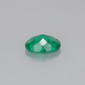 Esmeralda Verde Natural 0.68ct, Corte Oval, SI-I1