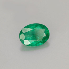 Esmeralda verde natural 0,83ct, corte oval, I1