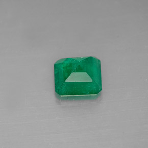 Esmeralda verde natural 0,63ct, corte esmeralda, I1
