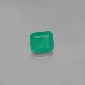 Esmeralda verde natural 0,95ct, corte esmeralda, I1