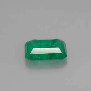 Esmeralda verde natural 0,84ct, corte esmeralda, I1
