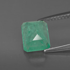 Esmeralda verde natural 1,93ct, corte esmeralda, I1