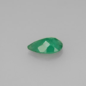 Esmeralda verde natural 0,69ct, formato de pêra, I1