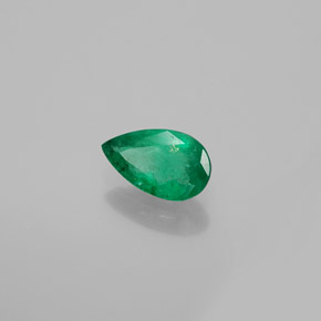 Esmeralda verde natural 0,53ct, formato de pêra, I1