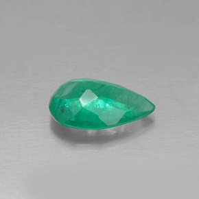 Esmeralda verde natural 0,65ct, formato de pêra, SI-I1
