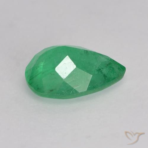 Esmeralda Jade verde Natural 0.60ct, Formato de pêra, I1
