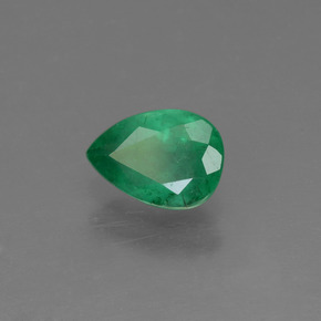 Esmeralda verde natural 0,65ct, formato de pêra, I1