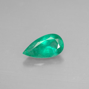 Esmeralda verde natural 0,94ct, formato de pêra, SI-I1