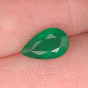 Esmeralda verde natural 0,75ct, formato de pêra, I1