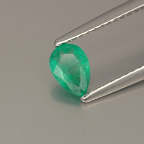 Esmeralda verde natural 0,36ct, formato de pêra, SI-I1