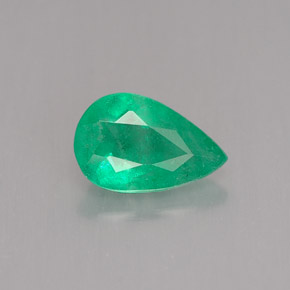 Esmeralda verde natural 0,69ct, formato de pêra, SI-I1
