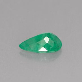 Esmeralda verde natural 0,69ct, formato de pêra, SI-I1