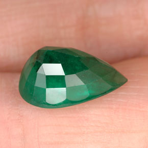 Esmeralda Verde Natural 2.66ct, Formato de pêra, SI-I1