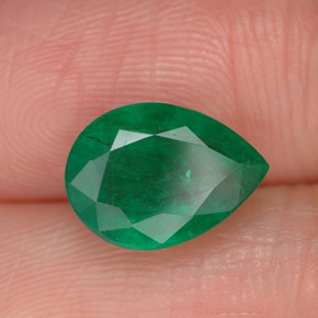 Esmeralda verde natural 2,53ct, formato de pêra, SI