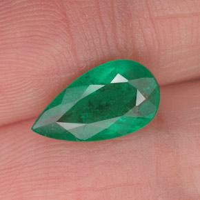 Esmeralda Verde Natural 1.31ct, Formato de pêra, SI-I1