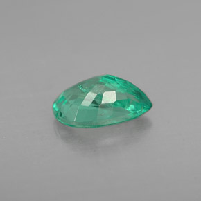 Esmeralda verde natural 0,86ct, formato de pêra, VS-SI