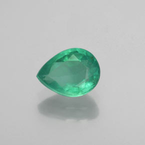 Esmeralda verde natural 0,79ct, formato de pêra, VS-SI