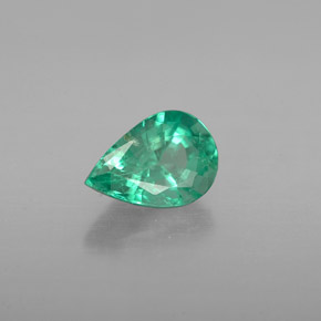 Esmeralda verde natural 0,58ct, formato de pêra, VS-SI