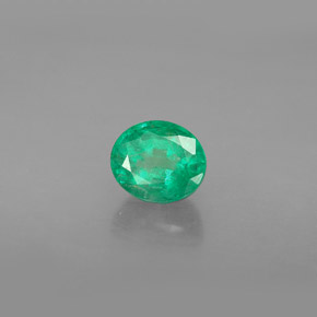 Esmeralda Verde Natural 0.87ct, Corte Oval, SI