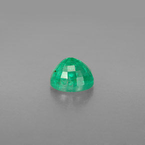 Esmeralda Verde Natural 0.87ct, Corte Oval, SI