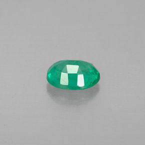Esmeralda verde natural 0,56ct, corte oval, VS-SI