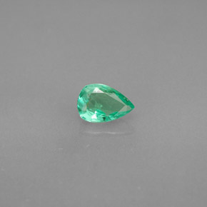 Esmeralda verde natural 0,35ct, formato de pêra, VS-SI