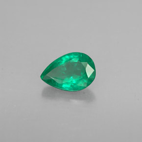Esmeralda verde natural 0,37ct, formato de pêra, VS-SI