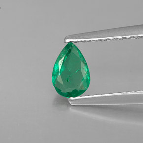 Esmeralda verde natural 0,33ct, formato de pêra, VS-SI
