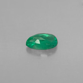 Esmeralda verde natural 0,33ct, formato de pêra, VS-SI