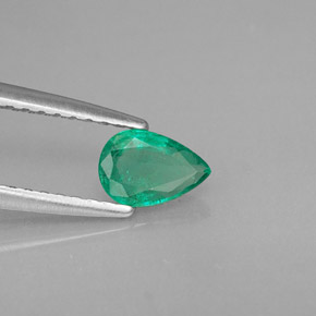 Esmeralda verde natural 0,33ct, formato de pêra, VS-SI