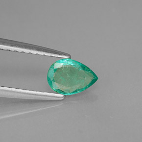 Esmeralda verde natural 0,34ct, formato de pêra, VS-SI