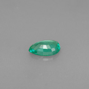 Esmeralda verde natural 0,32ct, formato de pêra, VS-SI