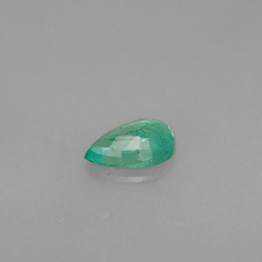 Esmeralda verde natural 0,33ct, formato de pêra, VS-SI
