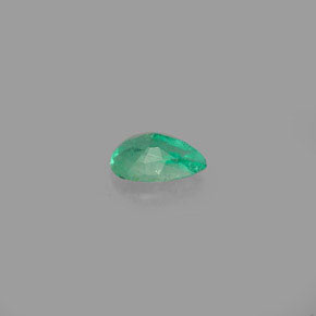 Esmeralda verde natural 0,35ct, formato de pêra, VS-SI