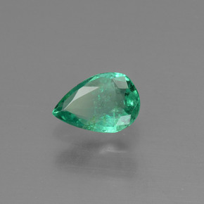 Esmeralda verde natural 0,41ct, formato de pêra, VS-SI
