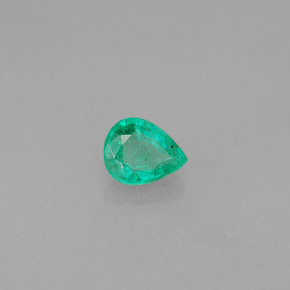 Esmeralda verde natural 0,28ct, formato de pêra, VS-SI