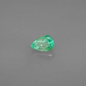 Esmeralda verde natural 0,47ct, formato de pêra, VS-SI