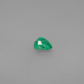 Esmeralda Verde Natural 0.32ct, Formato de pêra, SI