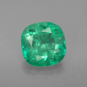 Esmeralda verde natural 3,30ct, almofada cortada, VS-SI
