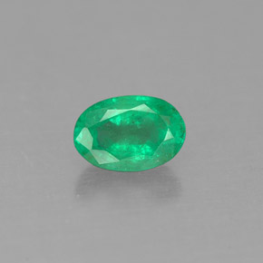 Esmeralda verde natural 0,50ct, corte oval, SI-I1