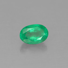 Esmeralda verde natural 0,50ct, corte oval, SI-I1