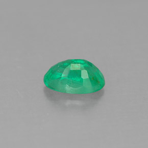 Esmeralda verde natural 0,50ct, corte oval, SI-I1