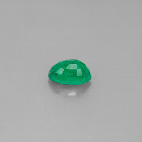Esmeralda verde natural 0,51ct, corte oval, SI-I1