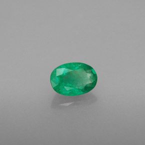 Esmeralda verde natural 0,45ct, corte oval, SI-I1