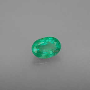 Esmeralda verde natural 0,51ct, corte oval, SI