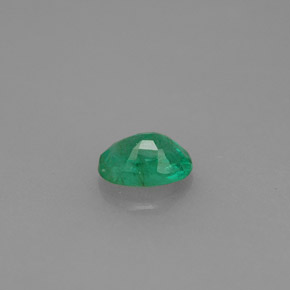 Esmeralda verde natural 0,51ct, corte oval, SI