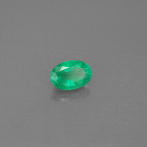 Esmeralda verde natural 0,49ct, corte oval, SI-I1