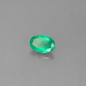 Esmeralda verde natural 0,40ct, corte oval, SI-I1