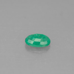 Esmeralda verde natural 0,44ct, corte oval, SI-I1